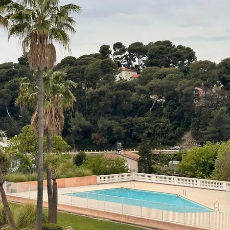 Le Reflet Du Lagon *